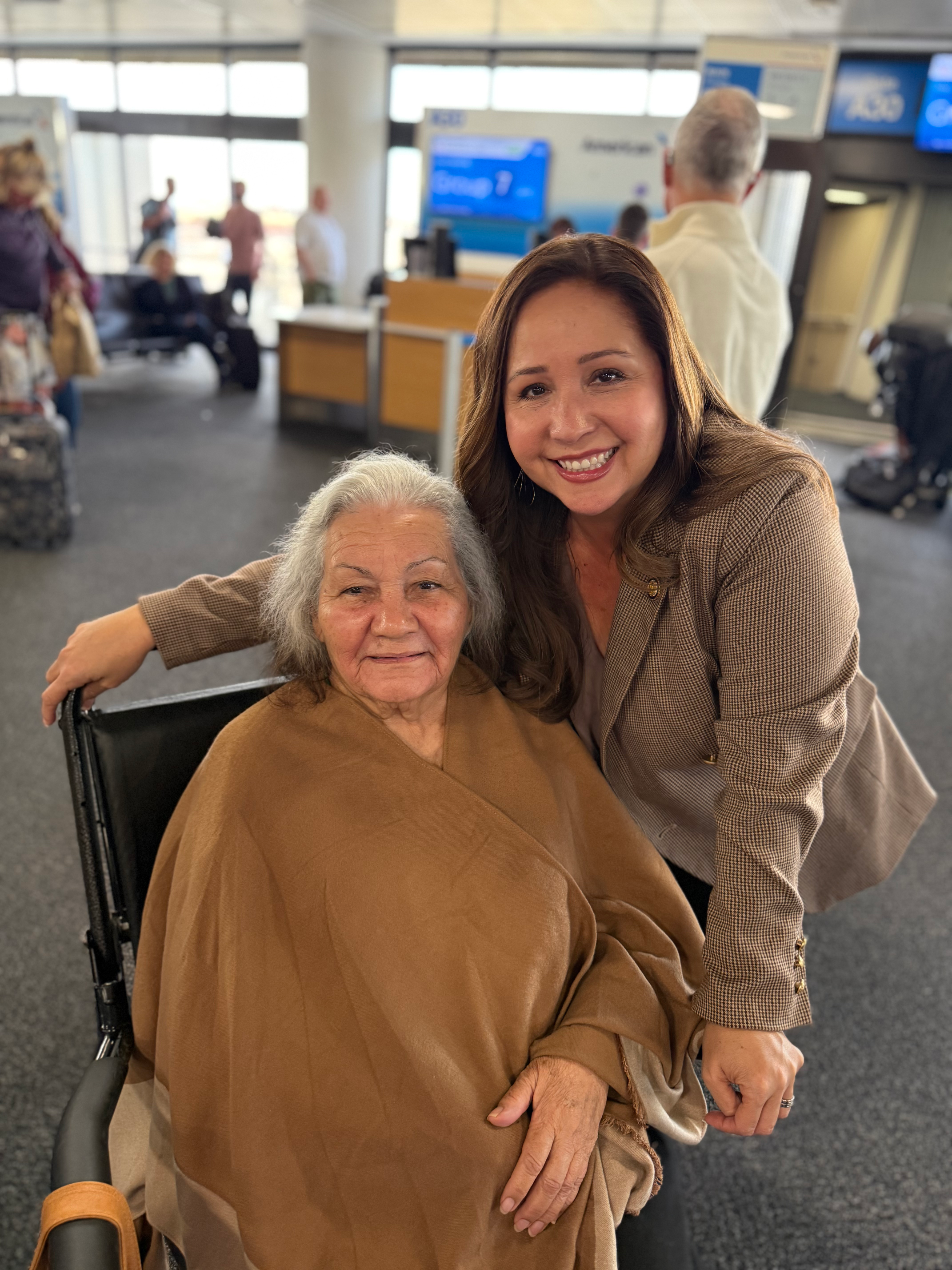 "La abuela" regresó con su familia