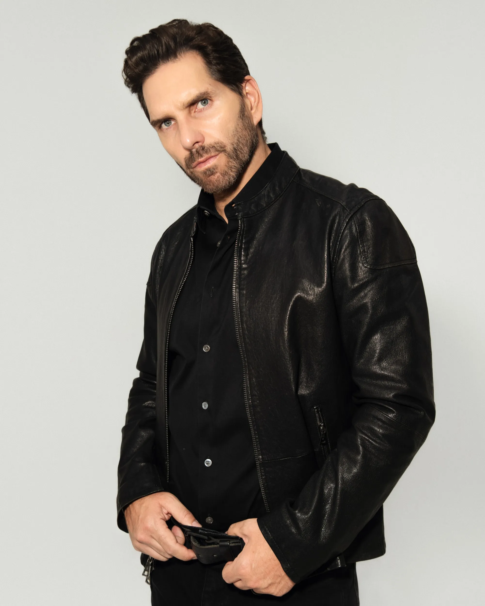 Ya están aullando los personajes de “Lobo, Morir Matando”