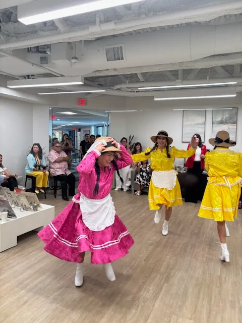 Delegación de Tucson puso alegría con las danzas tradicionales del Perú