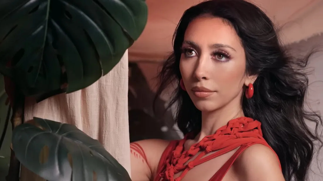 Alisun, de la dinastía Solís, impacta con el lanzamiento de “Guardians”